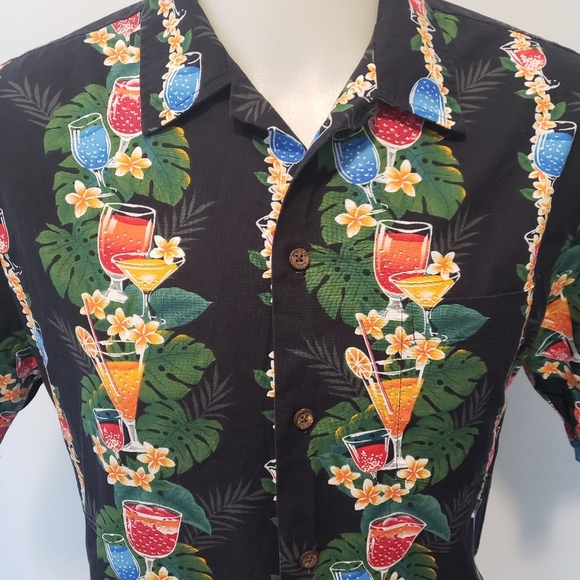 RJC Men's Hawaiian Aloha Cocktails Cruising and Resort ButtonDown Shirt Size XL - Picture 2 of 9